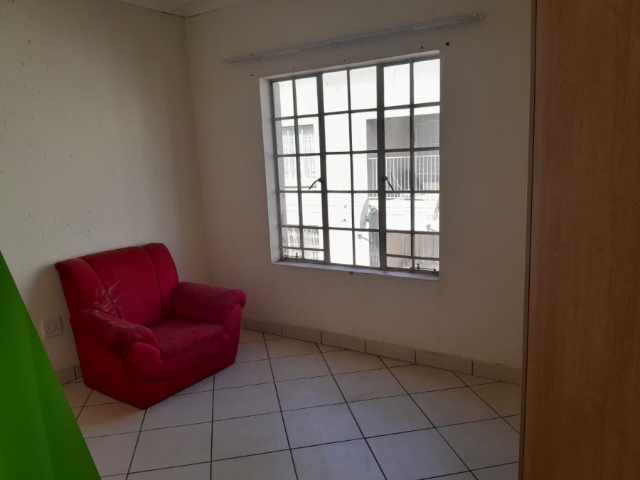 2 Bedroom Property for Sale in Waterval East North West